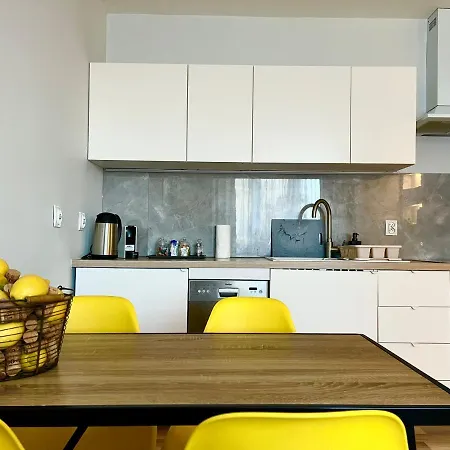 Apartament Margaret Atwood *
