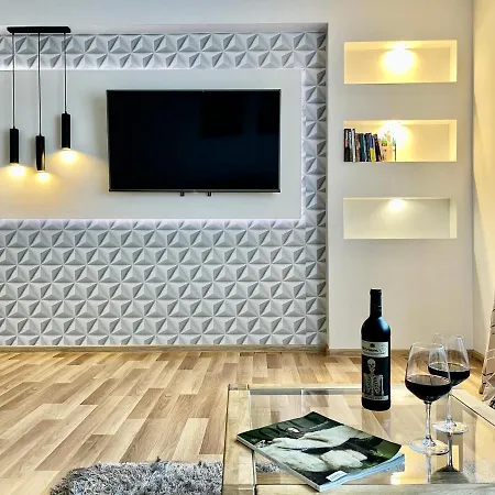 Apartament Apartament Margaret Atwood *